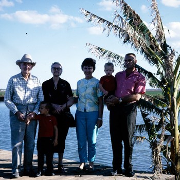 Photo of Bombi Dausin